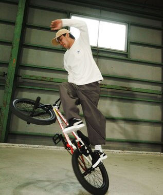 SHARE PARK MENS 【UVケア・吸水速乾・ストレッチ・軽量 】エンブレムTシャツ（L・XLサイズ） ホワイト系