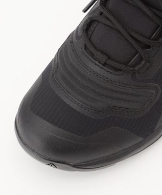 JOSEPH ABBOUD MOUNTAIN 【UNISEX】KEEN TEMPO FLEX WP ブラック系