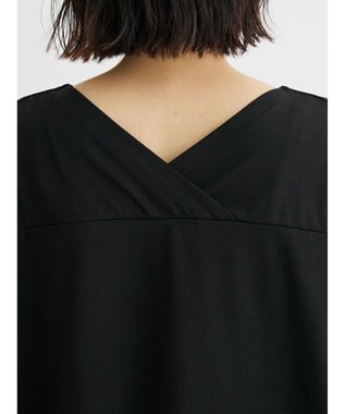 Green Parks 接触冷感バックカシュクールチュニック Black