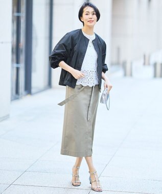 自由区 【カタログ掲載・持ち運びに最適】フォルム ブルゾン ブラック