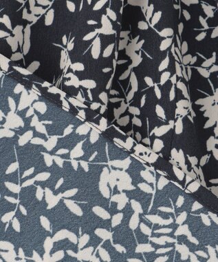 23区 【洗える】シャドーリーフ プリント ブラウス ネイビープリント