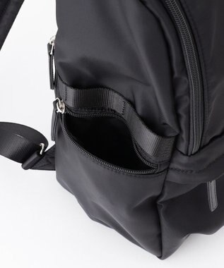 ICB 【4/3-4/19期間限定・受注生産】選べるチャーム 8ポケットナイロンリュック カスタマイズ ファー白&フェイクレザーロープ白