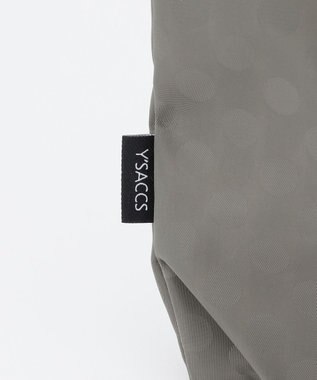 Y'SACCS Polka Dots　タックラウンドショルダー グレー