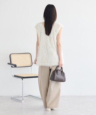 earth music&ecology フェザージャガードベスト Ivory