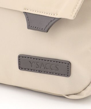 Y'SACCS ダブルタブ　トラベルポシェット ライトベージュ