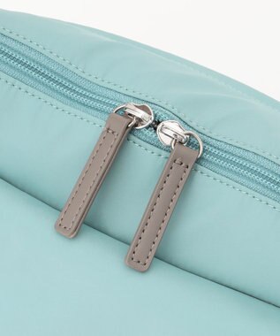 Y'SACCS ダブルタブ　トラベルポシェット ライトグリーン