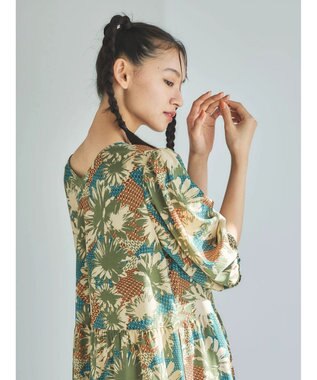 Green Parks ■ＥＳＣＡＲ　フラワーＭＩＸｐｔティアードワンピース Khaki