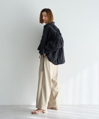 YECCA VECCA ボリュームギャザーデザインZIPブルゾン Black