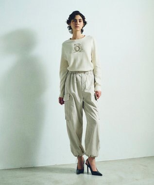 GRACE CONTINENTAL エンブレム刺繍ニットトップ ホワイト