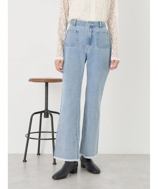 earth music&ecology フロントポケットフレアデニム Light Indigo