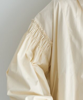 YECCA VECCA ボリュームギャザーデザインZIPブルゾン Ivory