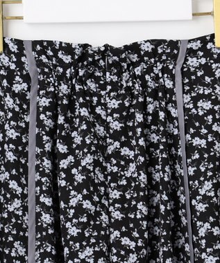 ANY SIS 【全方位 好印象】ラメフェザーニット×フラワースカート セット ブルー