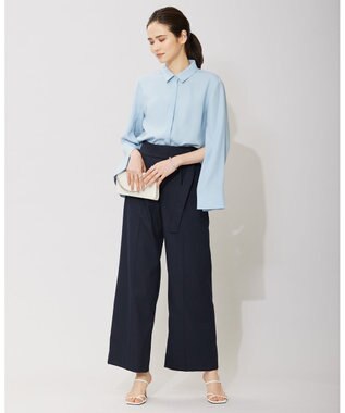 ICB L 【接触冷感・UVケア・速乾・洗える】FluidBackSatin スリットスリーブシャツ ライトブルー系