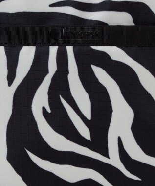LeSportsac DANIELLA CROSSBODY/クリームブラックゼブラ クリームブラックゼブラ