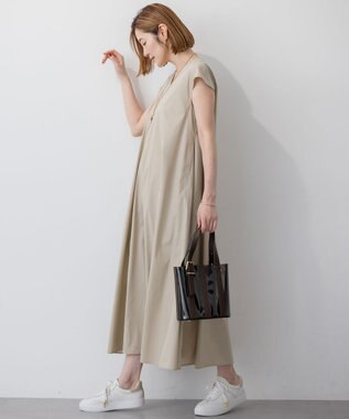 23区 【接触冷感/撥水加工/洗える】ストレッチブロード Vネックワンピース ベージュ系