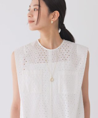 組曲 【WEB限定】エンブロイダリーレースノースリーブ ブラウス ホワイト系