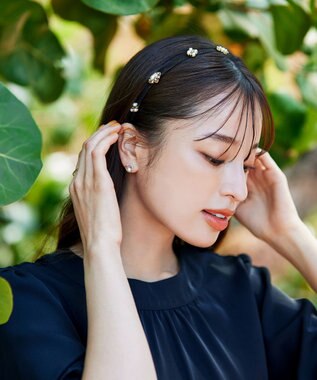 Tiaclasse ストーン＋パール付きピアス シルバー