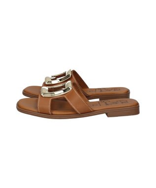 INTER-CHAUSSURES 【Oh my Sandals】メタルバックルフラットサンダル ブラウン