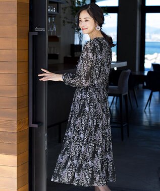 Tiaclasse 【新色追加・洗える】花柄フリルドレープワンピース パープルブラック