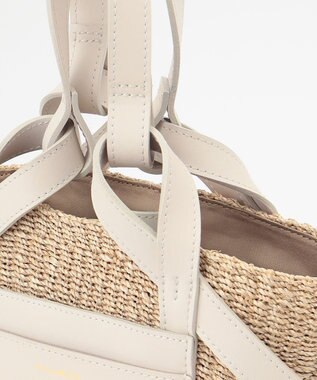 23区 VIOLAd'ORO MIRO レザーポケット ハンドバッグ ホワイト系