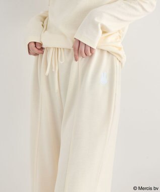 earth music&ecology 【予約】miffy/earth 刺繍スウェットパンツ クリーム