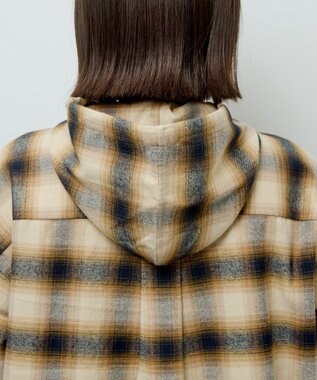 Green Parks ネルチェックフードシャツ Beige