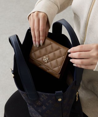 russet 【2025AW新作】キルティングレザー二つ折りウォレット(SO-428) Brown