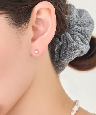 Phoebe 【金属アレルギー対応】プチシャイニングピアス　ゴールド/サージカルステンレス
