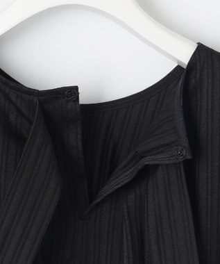 自由区 【XSサイズ～/洗える】ストレッチシャーティング フレンチスリーブブラウス ブラック系1