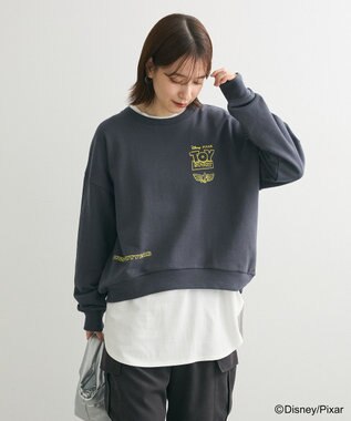 Green Parks トイストーリー／バック刺繍プルオーバー Charcoal Gray