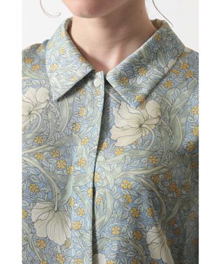 DAKS ボタニカルプリントブラウス ライトブルー