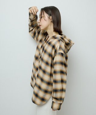 Green Parks ネルチェックフードシャツ Beige