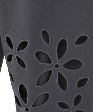 Green Parks フラワーくり抜き刺繍スウェットワイドパンツ Charcoal Gray