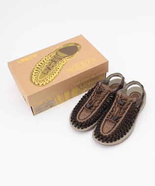 JOSEPH ABBOUD MOUNTAIN KEEN UNEEK　サンダル ダークブラウン系