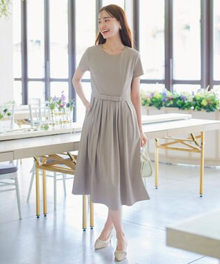 Tiaclasse 【洗える】半袖リボンギャザーフレアワンピース グレージュ