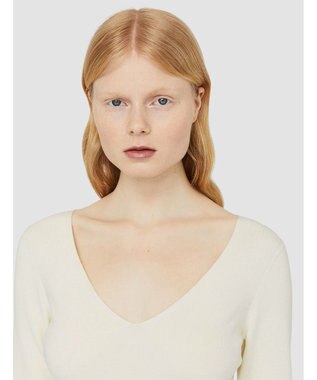 JOSEPH 【FOUNDATIONS】シルクストレッチ　Vネックニット Ivory
