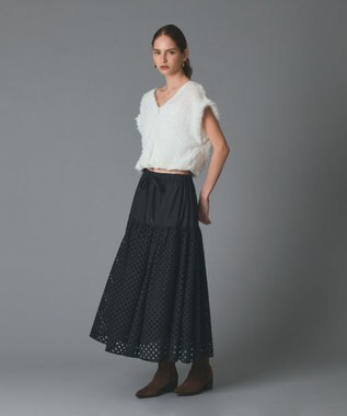GRACE CONTINENTAL メッシュカットワークスカート ブラック