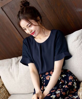 Tiaclasse 【新色追加・洗える】体型カバーも叶うレーススリーブブラウス ネイビー