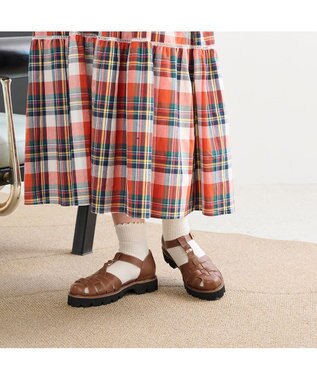 ing <ing>ボリュームソールグルカサンダル ブラウン