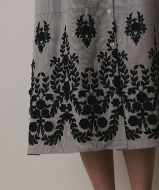 GRACE CONTINENTAL ストライプ刺繍ワンピース ブラック