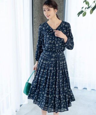 Tiaclasse L 【新色追加・洗える】シフォンギャザーワンピース ネイビーフラワー