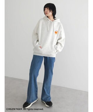 Green Parks ムジークタイガー／裏起毛刺しゅうフーディー Oatmeal