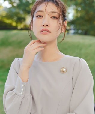 Tiaclasse 【ダブルクロス】パフスリーブペプラムチュニックブラウス グレージュ