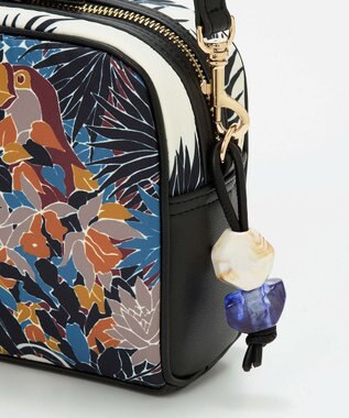 TOPKAPI 【TREASURE TOPKAPI】マイルドサテン スカーフ柄 ショルダーバッグ チャコールグレー