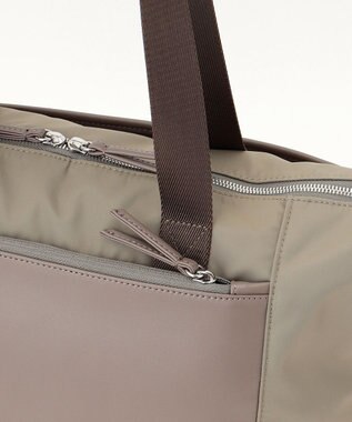 Y'SACCS ナイロン×リサイクルレザー　コンビマルチトート グレージュ