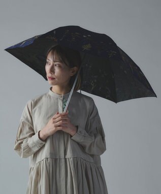 AND WOOL 〈一級遮光生地・晴雨兼用〉ボタニカル刺繍の日傘 （折りたたみ傘タイプ） ネイビー