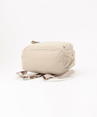 TOCCA 【A4サイズ収納可・WEB＆一部店舗限定】CAROVANA BACKPACK 10ポケットバックパック ベージュ系