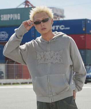 WEGO 【ユニセックス着用ITEM】ピグメントダメージアップリケZIPパーカー グレー