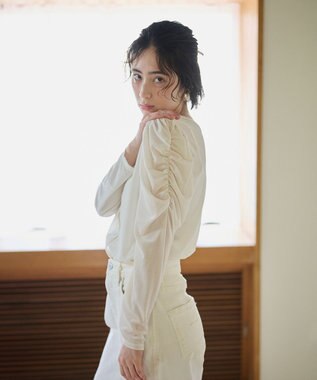 #Newans 【洗濯機可／ 前後着用可】 ギャザースリーブシアーベロアカーディガン ホワイト