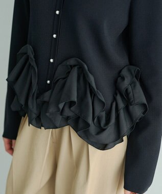 YECCA VECCA パール釦ラッフルカーディガン Black